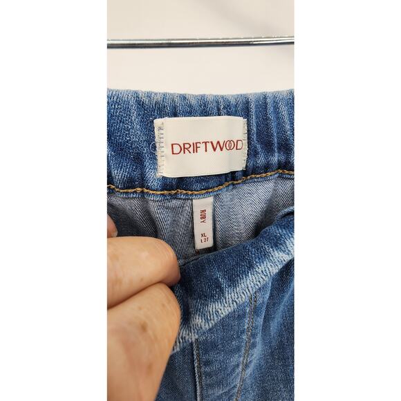 Driftwood Jeans Ruby Pull-On Relaxed Jean Size XL Embroidered Floral - Picture 15 of 16